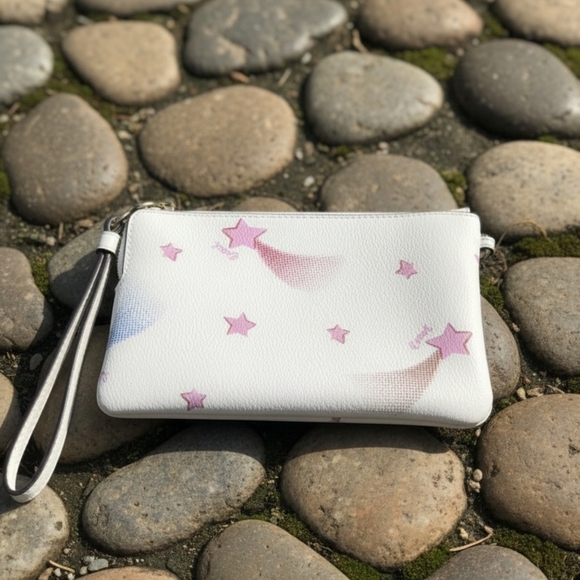 Coach Corner Zip Wristlet Disco Star Print (NWOT) - Picture 5 of 9